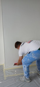 Photo de galerie - Ratissage préparation de murs abîmés