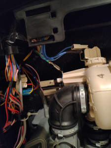 Photo de galerie - Lave Vaisselle 

Nettoyage de la pompe suite a un corps étranger qui, bloqué le bon déroulement de la vidange de celui ci