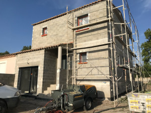 Photo de galerie - Preparation facade enduit monocouche 