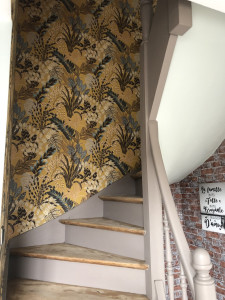 Photo de galerie - Pose de papier peint, peinture cage d'escalier