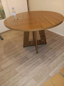 Photo de galerie - Montage table à manger 