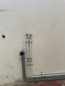 Photo de galerie - Alimentation pour un futur lavabo 