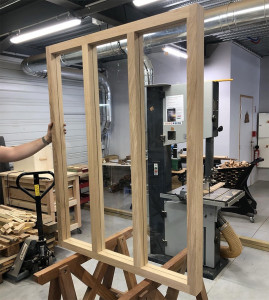 Photo de galerie - Réparation ou remplacement de votre menuiserie alu / bois / fer,  nous réalisons aussi de la fabrication artisanale. N'hésitez pas a nous consulter pour plus d'informations. 
