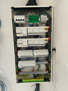Photo de galerie - Câblage d'armoire électrique triphasé  d'un restaurant 