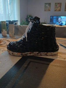 Photo de galerie - Un pot de fleur en eco vannerie