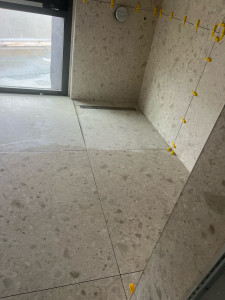 Photo de galerie - 120, 120 au sol et mur