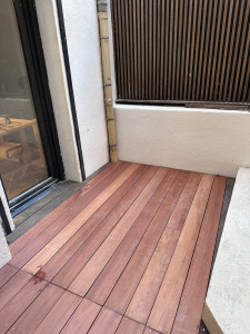 Photo de galerie - Pose d’une terrasse extérieur et peinture de façade 