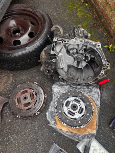 Photo de galerie - Changement embrayage complet plus buter sur berlingot 2009 1.6 hdi 