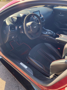 Photo de galerie - Nettoyage intérieur complet sur cette Aston Martin Vantage GT