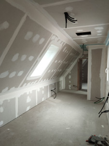 Photo de galerie - Pose de plaque de plâtre BA13  collage plus une passe enduit 