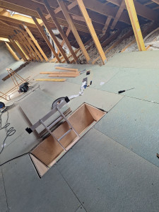 Photo de galerie - Pose d’un sol osb dans un combles