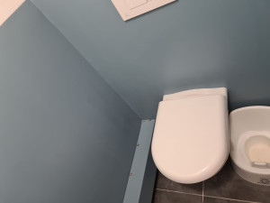 Photo de galerie - Pose de toilette suspendu + vasque
ratissage et peinture des murs