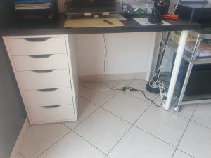 Photo de galerie - 
montage meubles+ bureaux 