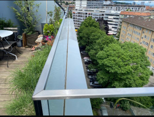 Photo de galerie - Nettoyage tout type de vitrage même accès difficile