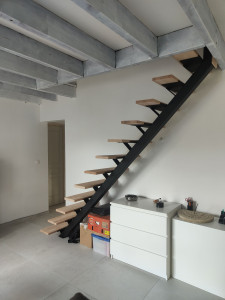 Photo de galerie - Pose escalier sur mesure






