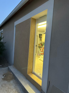 Photo de galerie - Enduit façade après montage mur en aglo 