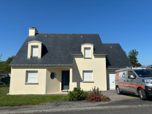 Photo de galerie - Nettoyage de toiture et façade 