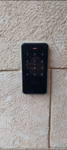 Photo de galerie - Installation digicode porte d'entrée