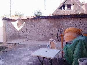 Photo de galerie - Crépis pierre-vue sur pisé