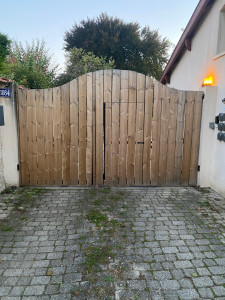 Photo de galerie - Integration d un portillon dans portail existant