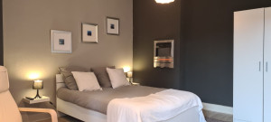 Photo de galerie - Rénovation complète d’une chambre : peinture, montage de cloison, installation cheminée/ radiateur électrique, mobilier et décoration. Travail soigné et fonctionnel.