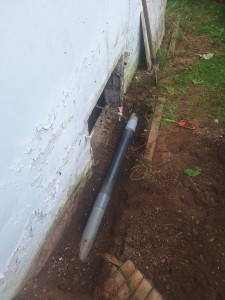 Photo de galerie - Réparation d'une évacuation de piscine.
