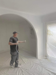 Photo de galerie - Je suis avec expérience 40 ans pour faire placo bande peinture