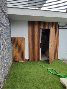 Photo de galerie - Habillage de porte extérieur 