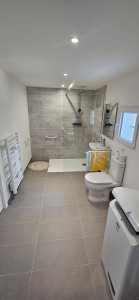 Photo de galerie - Creation d'une salle de bain  complètement dans un garage