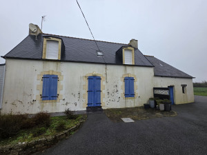 Photo de galerie - Avant Préparation pour un ravalement de façade dans le pays Bigouden 