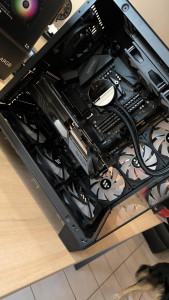 Photo de galerie - Setup gaming 3