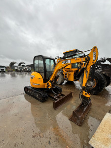 Photo de galerie - Jcb 8025
2,7 tonnes 
godets :
- godet curage inclinable 
- godet terrasse 
- godet tranché 
