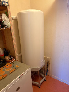 Photo de galerie - Changement de ballon 200 l + horloge mécanique