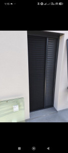 Photo de galerie - Volet roulant pour une porte 