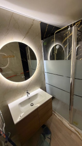Photo de galerie - Meuble vasque avec miroir