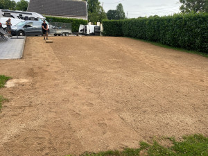 Photo de galerie - Nivellement du terrain plus semé la pelouse 