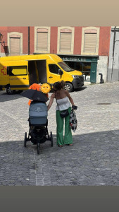 Photo de galerie - Promenade d’un bébé d’un mois et demi 