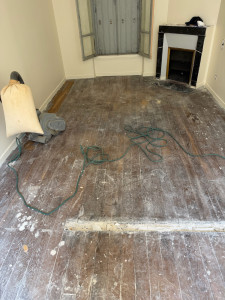 Photo de galerie - Ponsage de parquet professionnel
