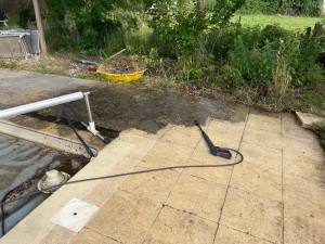 Photo de galerie - Nettoyage piscine 