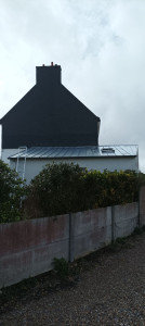 Photo de galerie - Rénovation de toiture , démontage de l'ardoise et passez en bacs a joint debout  (zinc)