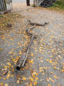 Photo de galerie - Démontage ligne échappement avec fap mercedes C200 pack AMG année 2018