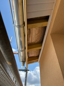 Photo de galerie - Rénovation Goutierre-et-planchette pvc dessou de toit 