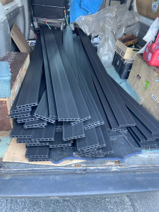 Photo de galerie - Chercher des palissades sur Saint Max avec camion  puis les déposer à domicile 