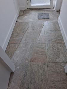 Photo de galerie - Reprise carreaux marbre + pose carrelage grès cérame- avant 