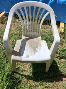 Photo de galerie - Vu de la différence de propreté d un fauteuil de jardin