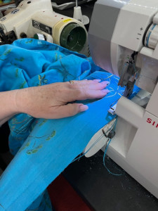 Photo de galerie - Couture sur vêtements, tissus, ...