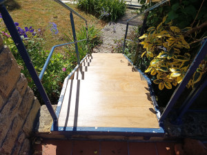 Photo de galerie - Remplacement marche d'extérieur sur mesure en chêne de tallue