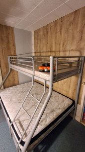 Photo de galerie - Montage d'un lit superposé 3 places place (APRÈS)