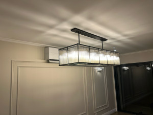 Photo de galerie - Mise en place luminaire