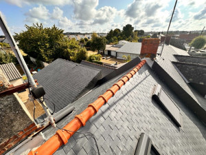 Photo de galerie - Pose d’un faîtage